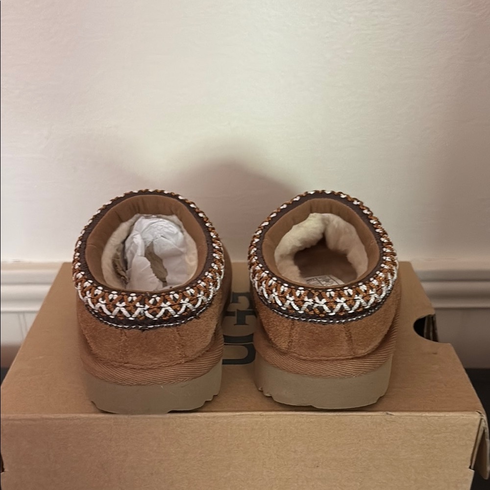 Ugg T Tasman II Kids US 6 KS - Picture 3 of 6